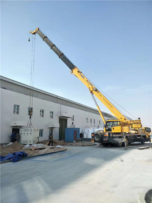 佳木斯市“超载就喊停”—— 吊车的 “重量保镖” 技术